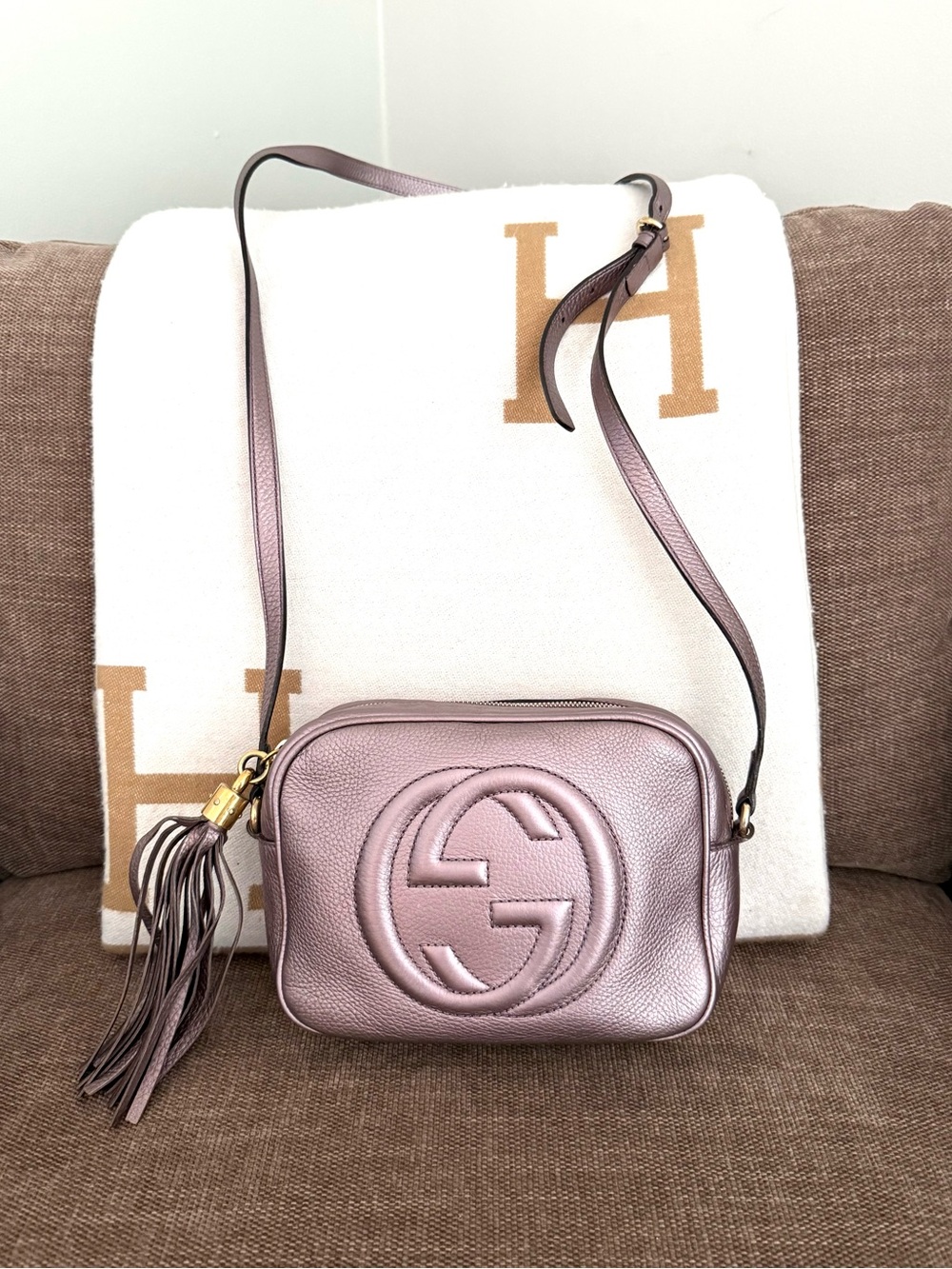 Authentic Gucci SoHo disco crossbody bag metali purple color w tassels